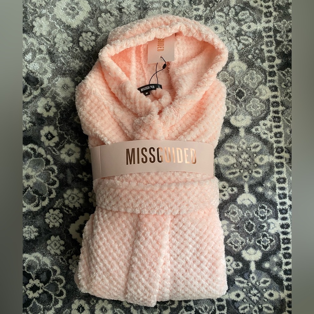 MISSGUIDED ROBE, Super Soft